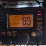 Accompagnati dalla voce metallica provenienti dalla radiolina Vhf  (il servizio di radio mobile marino), andiamo alla scoperta dello Sparviero